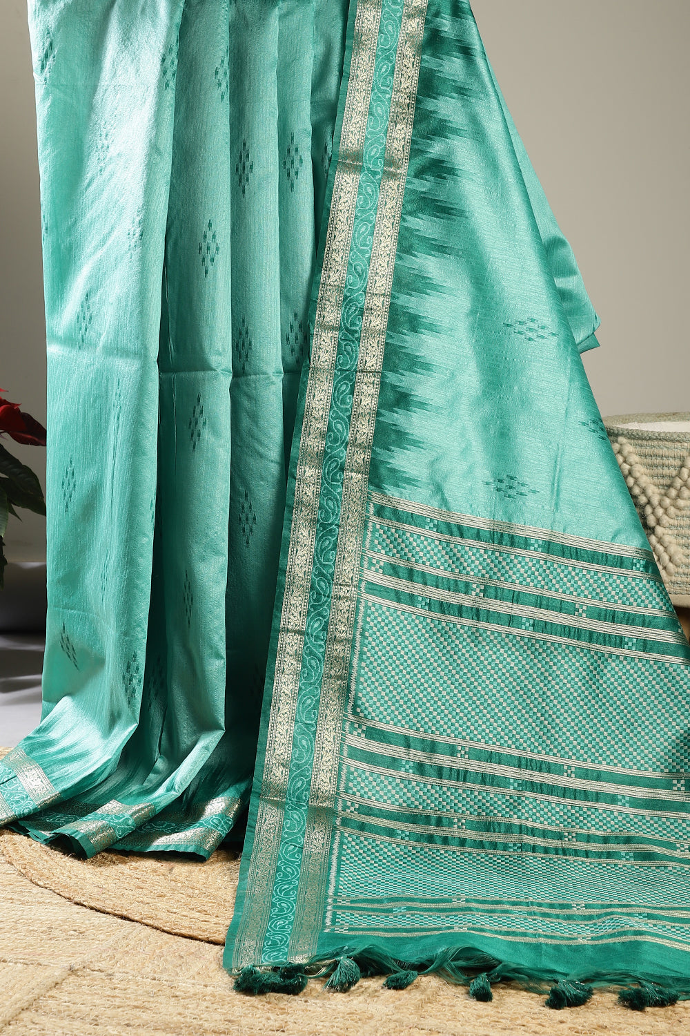 Sea Turtle Green Color Chanderi Silk Woven Saree