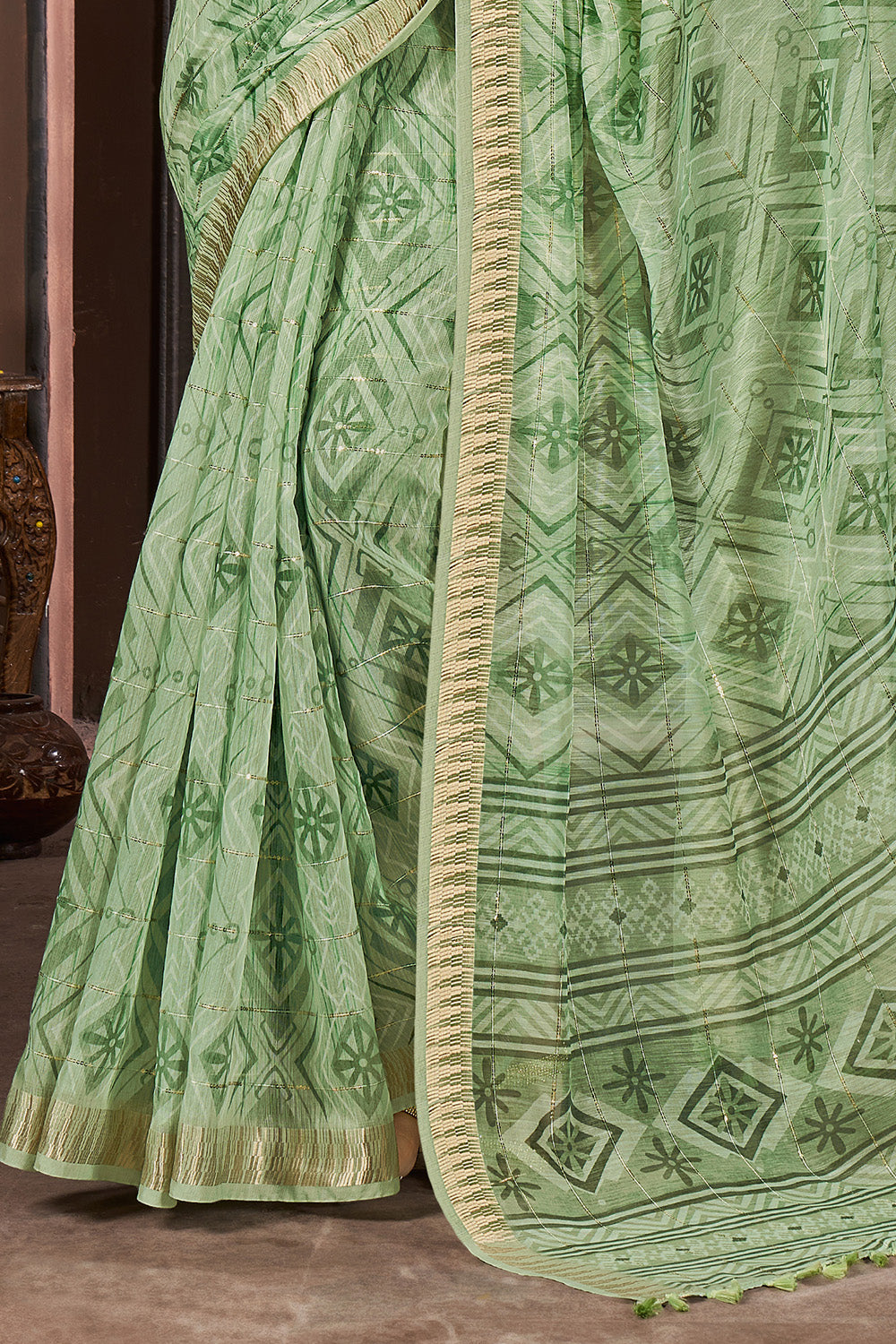 Green Colour Cotton Floral Printed Saree