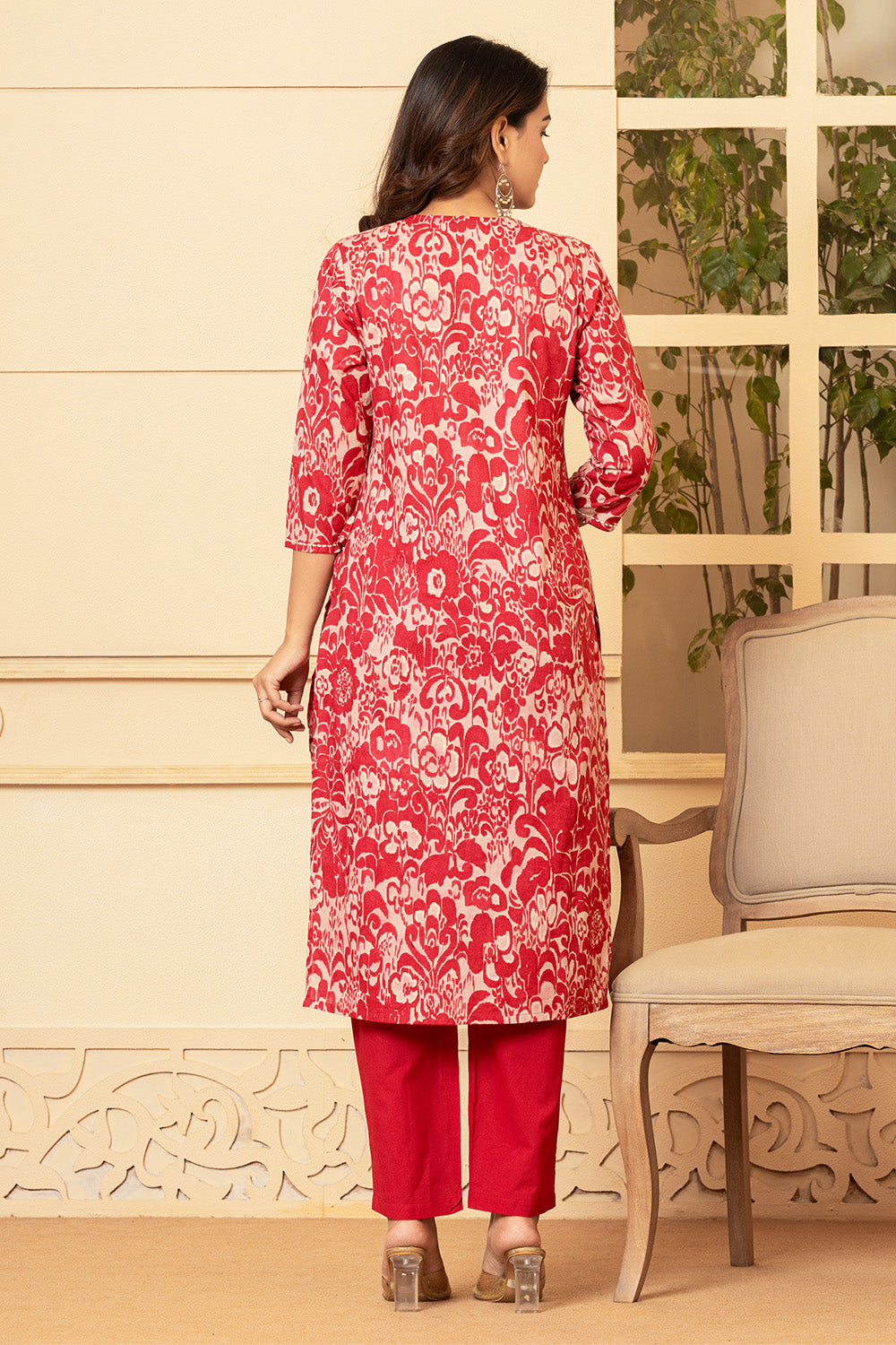Maroon Colour Printed Muslin Straight Suit