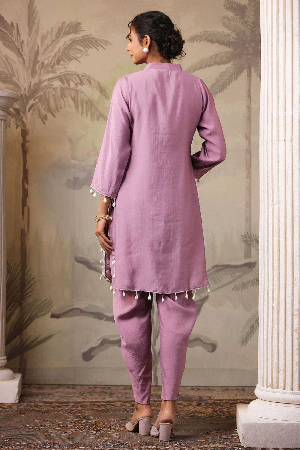 Light Mauve Solid Color Muslin Kurta Set