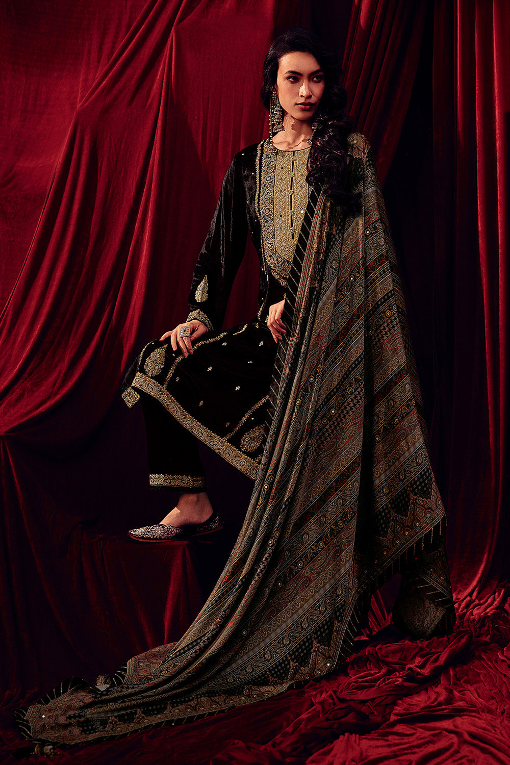 Black Color Zari Embroidered Velvet Unstitched Suit Fabric