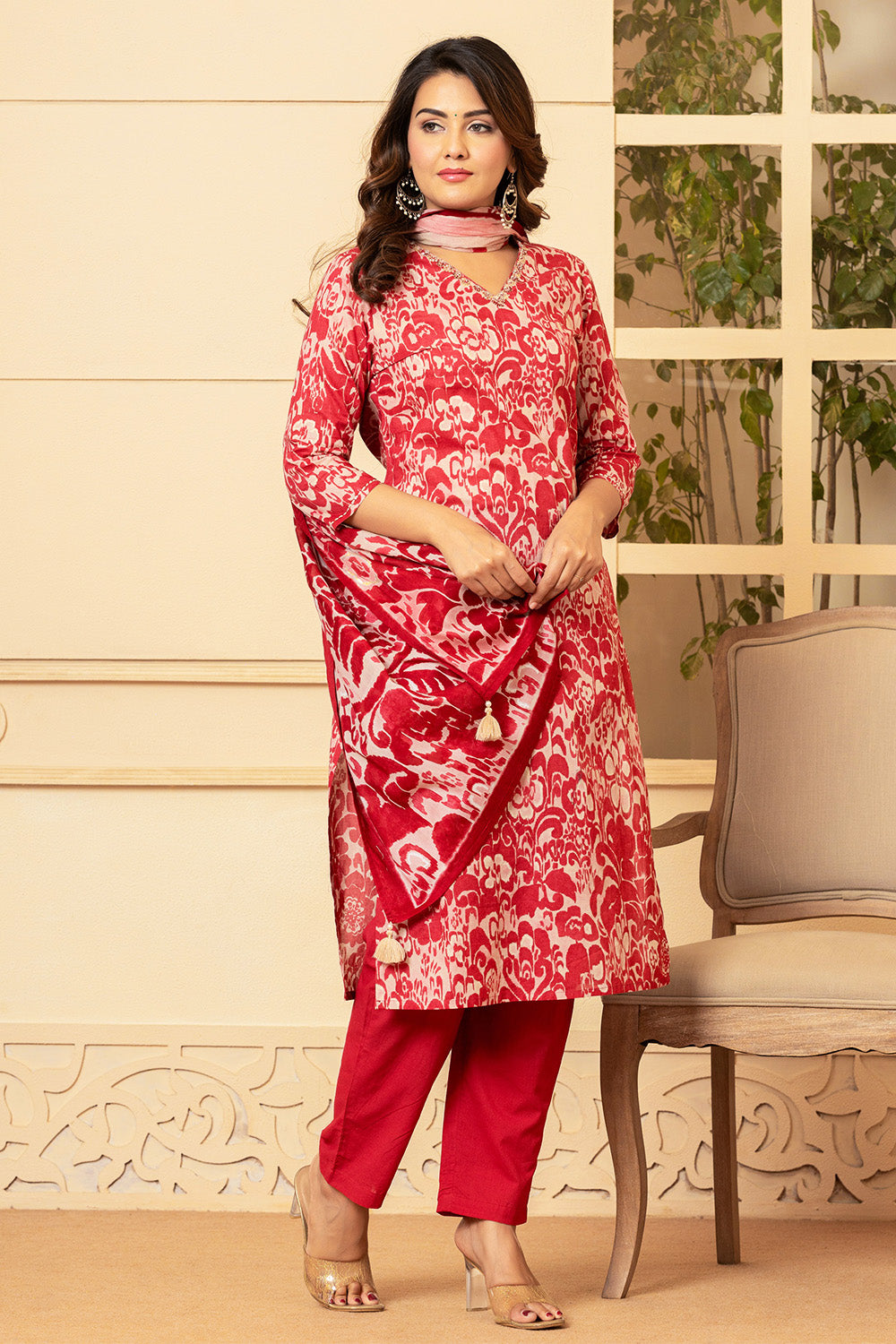 Maroon Colour Printed Muslin Straight Suit