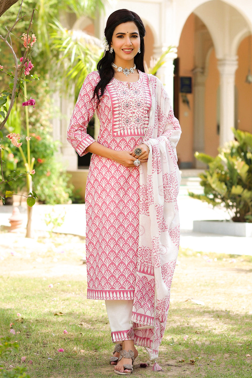 Dusty Pink Color Printed Cotton Straight Suti