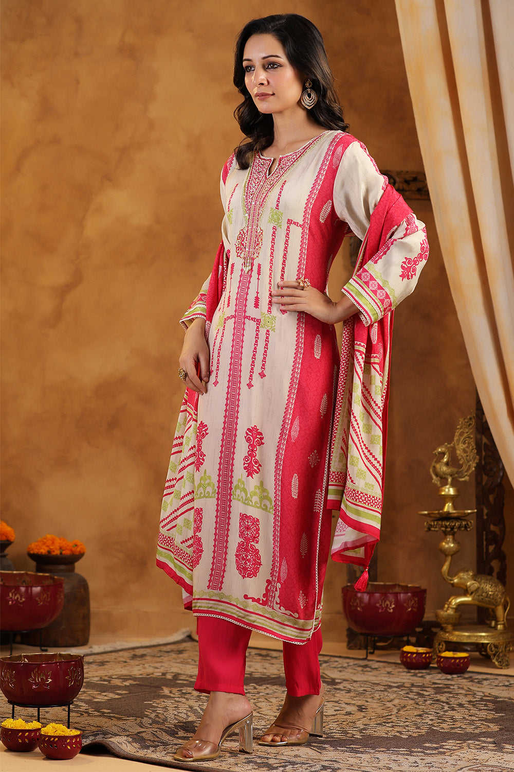 Cream & Magenta Color Printed Muslin Straight Suit